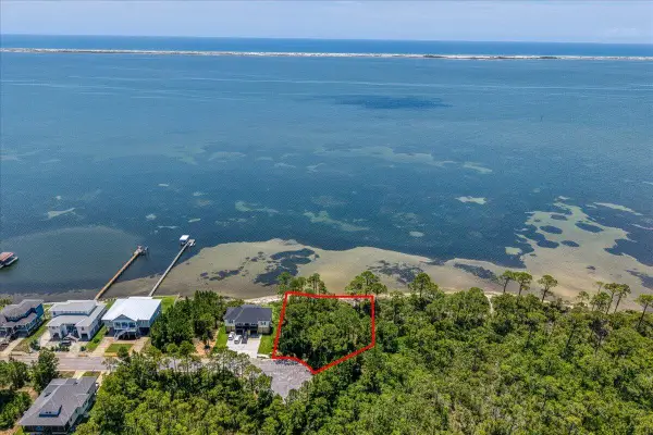 5971 Emerald Sound Drive, Gulf Breeze, FL 32563