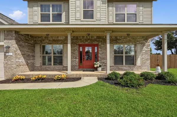 8566 Holley Hills Circle, Navarre, FL 32566