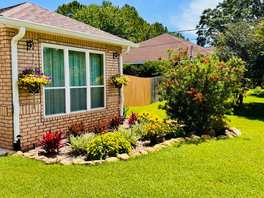 7216 Manatee Street, Navarre, FL 32566 - #2