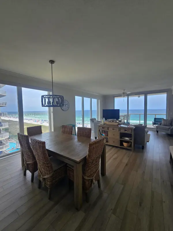 8477 Gulf Boulevard #APT 601, Navarre, FL 32566