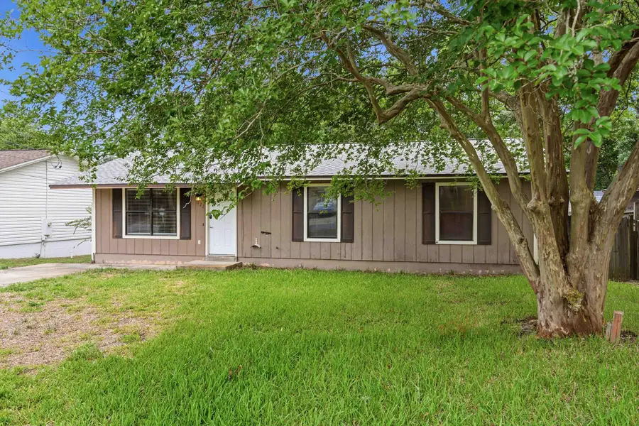 122 Green Drive, Mary Esther, FL 32569 - #2