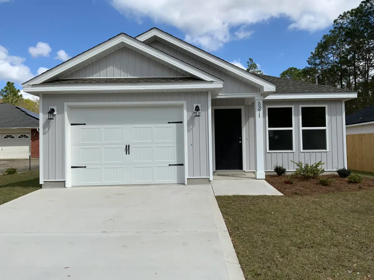 661 Lee Avenue, Crestview, FL 32539 - #1
