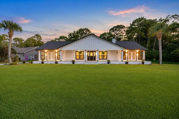 5575 N Shore Way, Pensacola, FL 32507