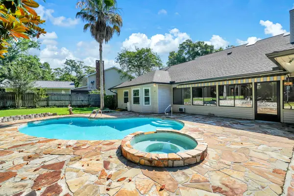 2319 Canal Drive, Niceville, FL 32578