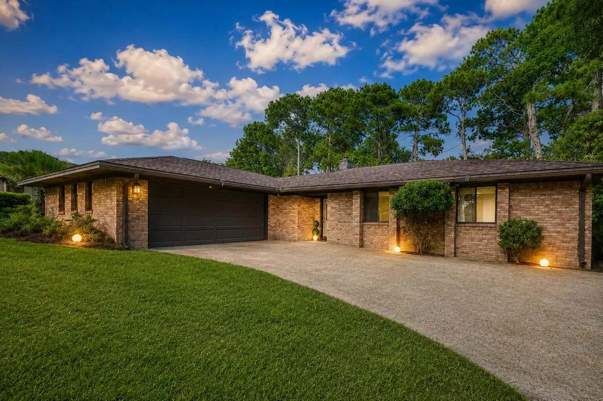 170 Elliott Road, Mary Esther, FL 32569 - #1