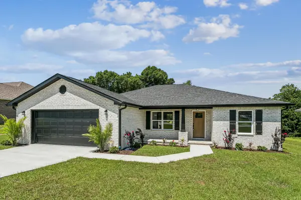 249 Paradise Palm Circle, Crestview, FL 32536