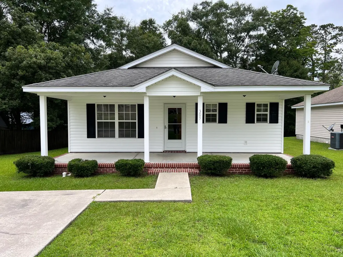 305 N Rangeline Street, Bonifay, FL 32425 - #1