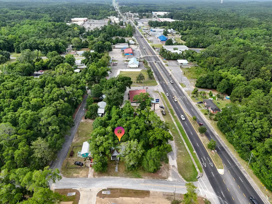 32 Myrtle Avenue, Defuniak Springs, FL 32435 - #2