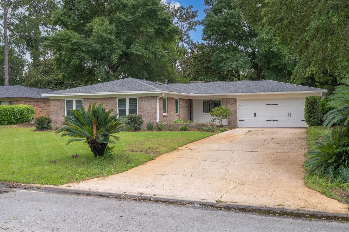 306 Biscayne Lane, Niceville, FL 32578 - #1