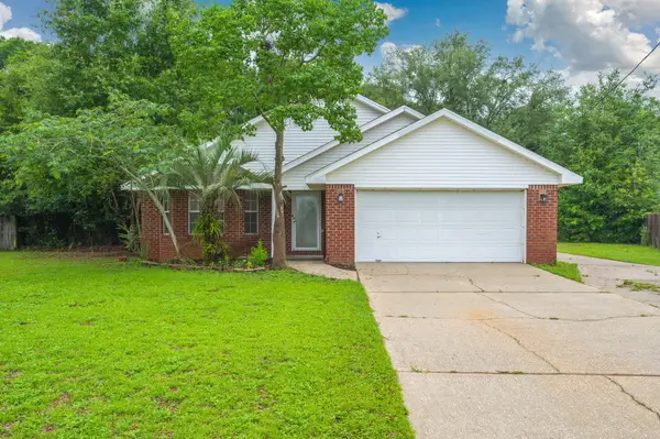 6730 High Knoll Court, Milton, FL 32570