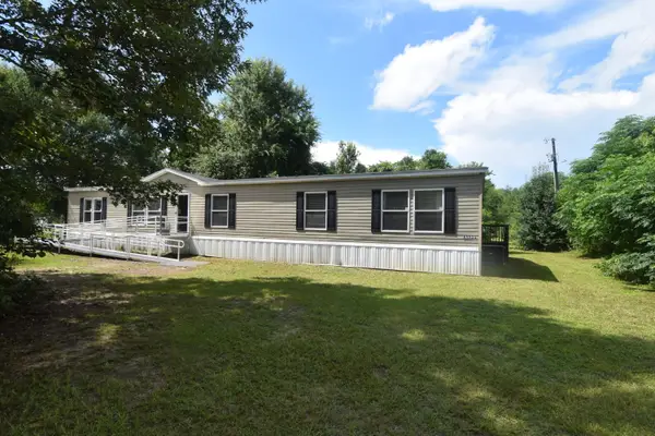 6583 Bill Lundy Road, Laurel Hill, FL 32567