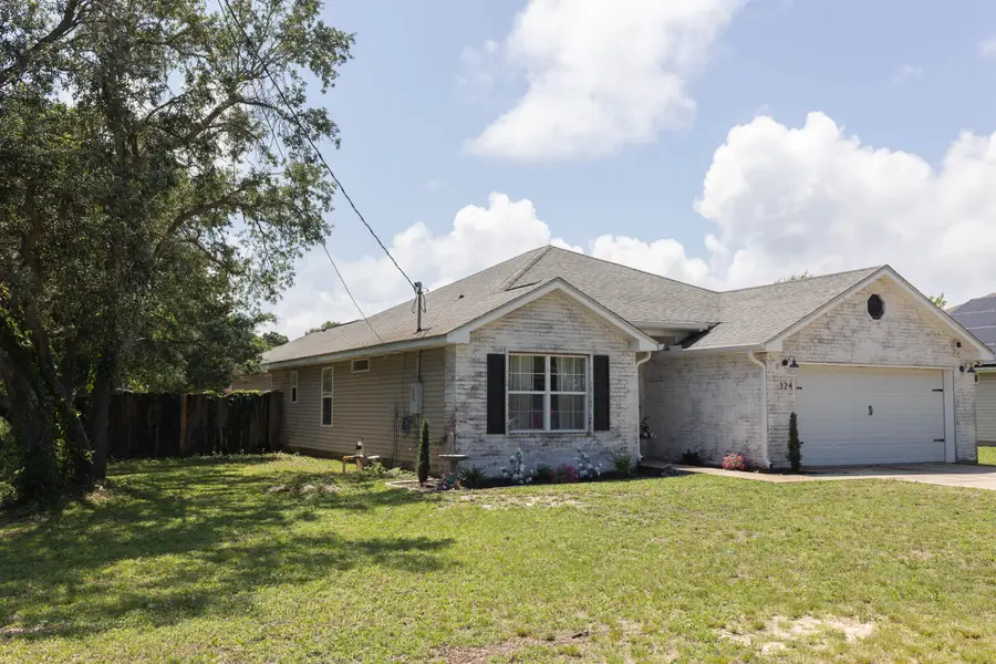 324 Woodland Avenue, Mary Esther, FL 32569 - #3
