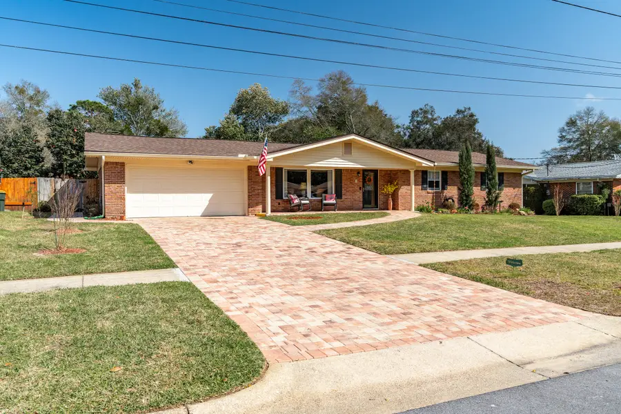 666 NE Fairway Avenue, Fort Walton Beach, FL 32547 - #3