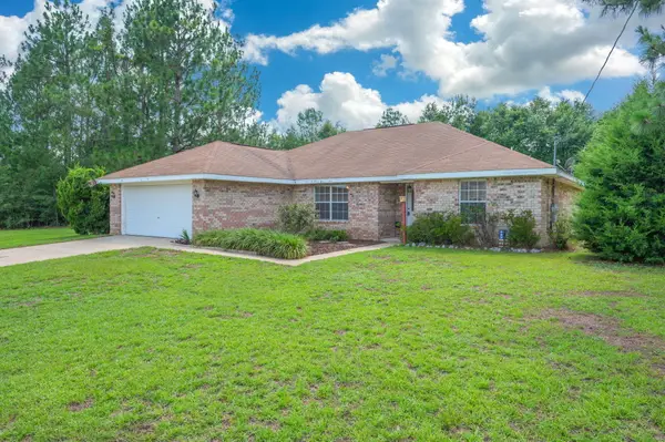 8180 Shooter Lane, Laurel Hill, FL 32567
