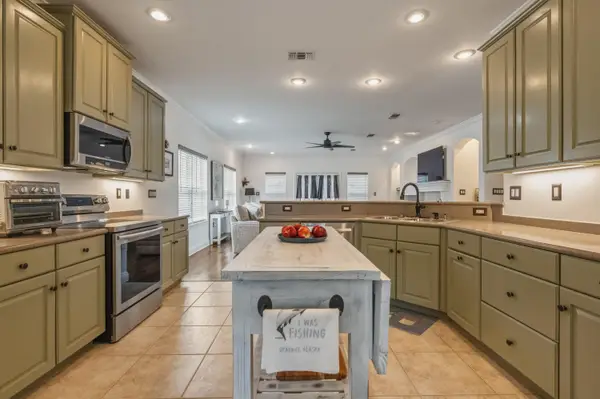 1601 Mallorca Cove, Niceville, FL 32578