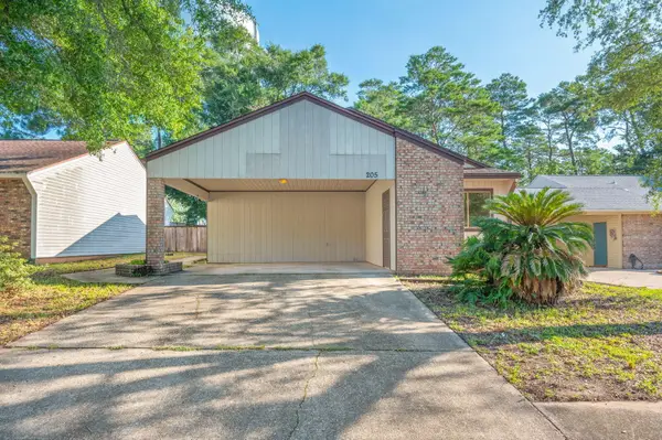 205 Bartonwood Court, Niceville, FL 32578