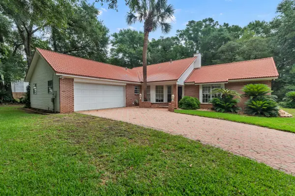 2765 Savannah Lane, Crestview, FL 32539