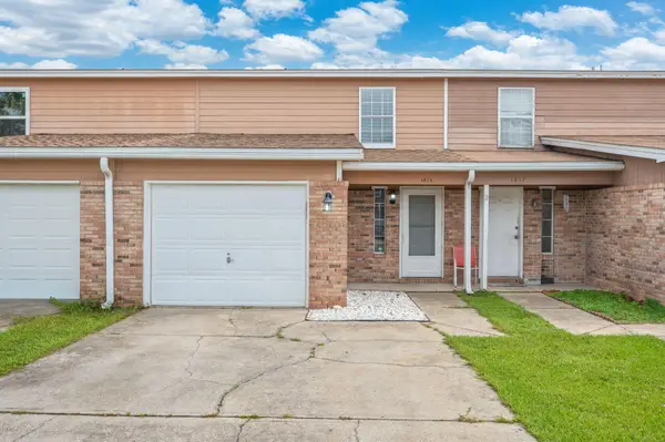 1815 Whispering Oaks Lane, Fort Walton Beach, FL 32547