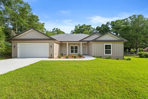 781 Bay Avenue, DeFuniak Springs, FL 32435