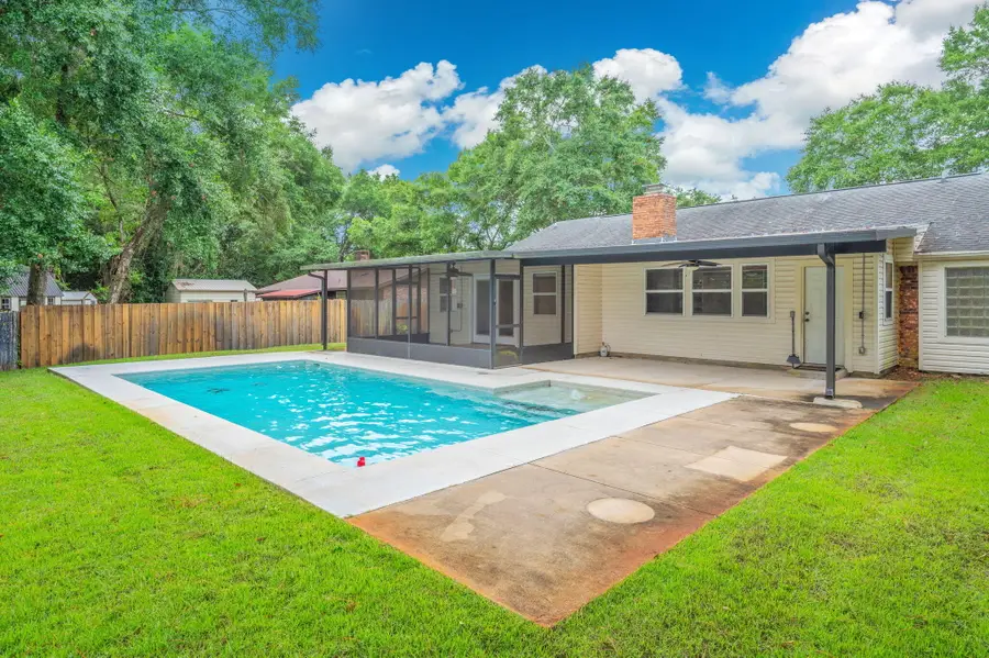 1732 Bayshore Drive, Niceville, FL 32578 - #2