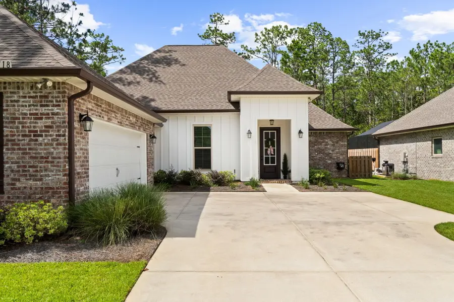 518 E Tweet Street, Freeport, FL 32439 - #2