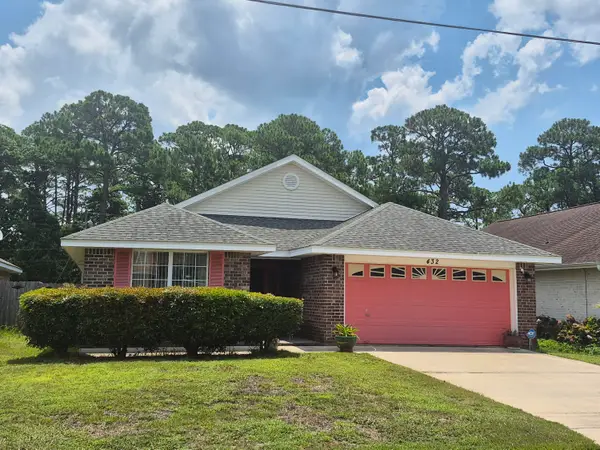 432 Pristine Water Lane, Mary Esther, FL 32569