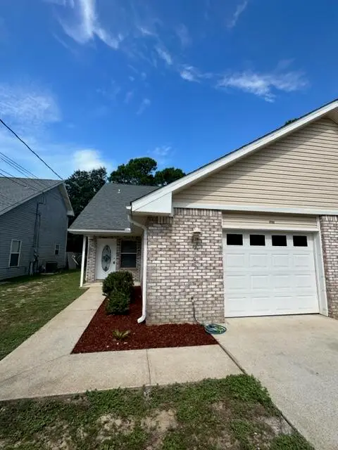 2169 Tom Street #2169, Navarre, FL 32566