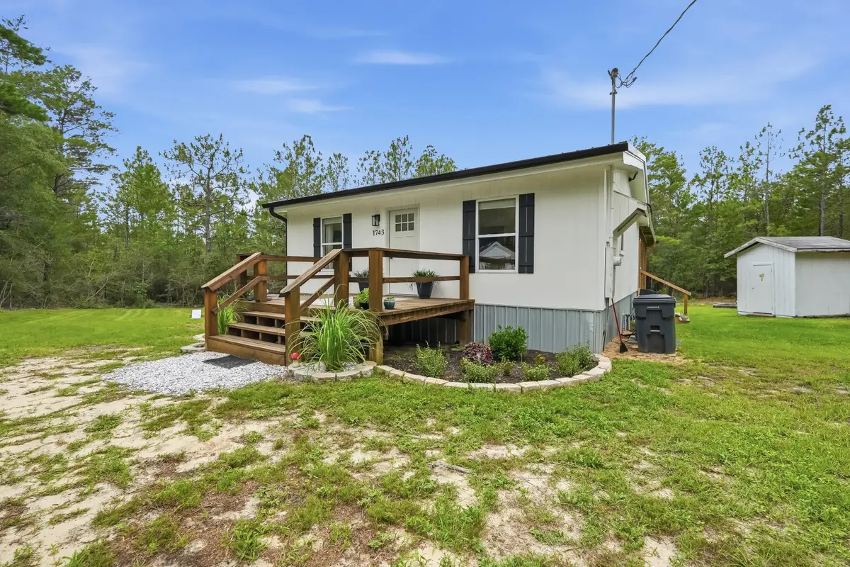 1743 Hinote Road, Defuniak Springs, FL 32433 - #1