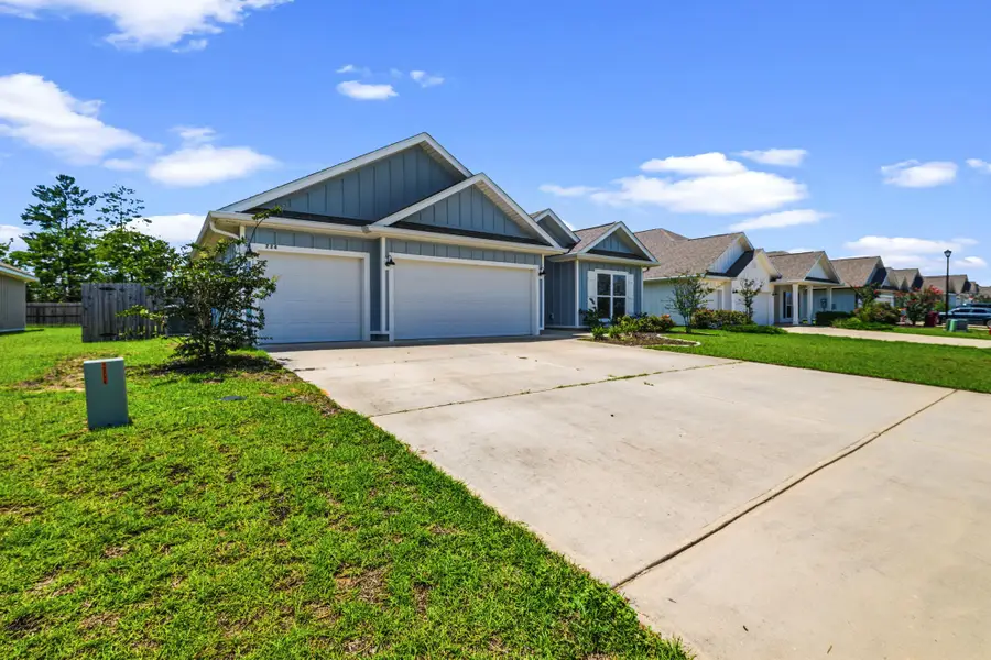 724 Quintana Street, Crestview, FL 32539 - #2