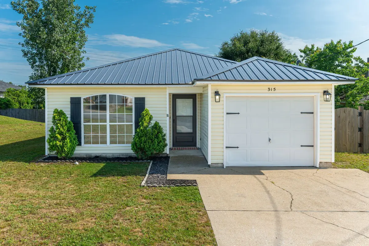 315 Apple Drive, Crestview, FL 32536 - #1