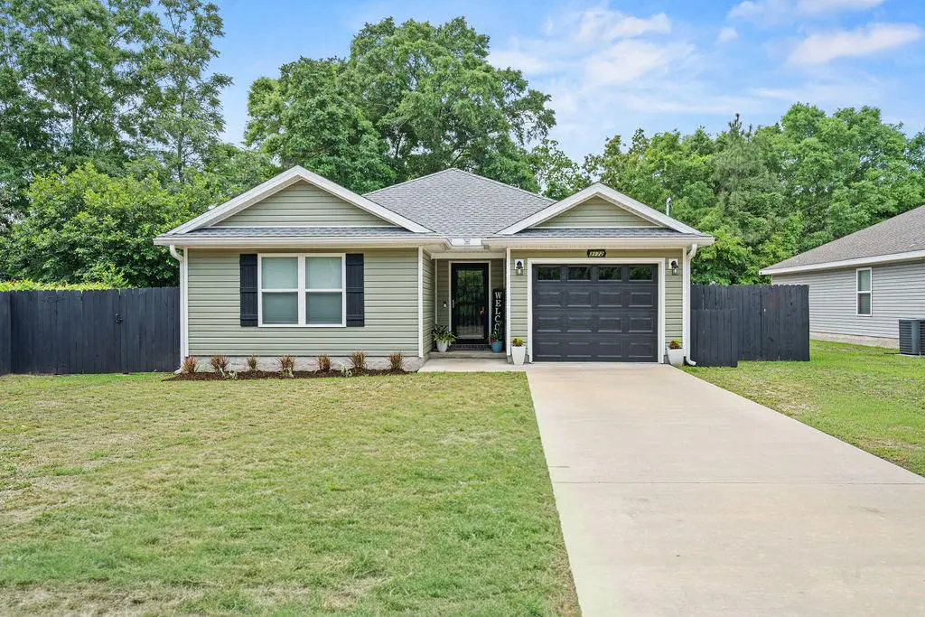 3172 Main Street, Crestview, FL 32539 - #1