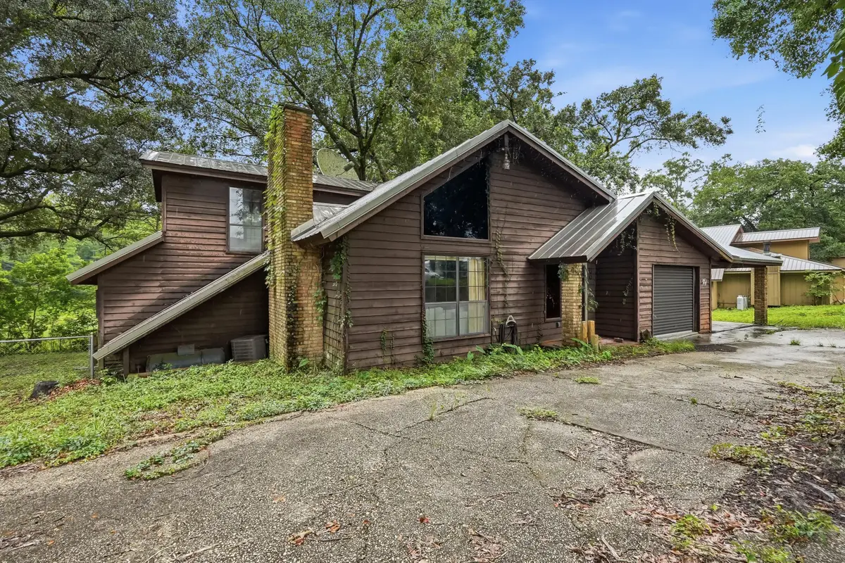 5987 W Dogwood Drive, Crestview, FL 32536 - #1