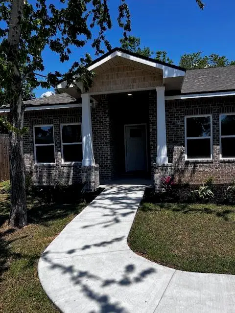 204 Starfish Road, Mary Esther, FL 32569 - #2