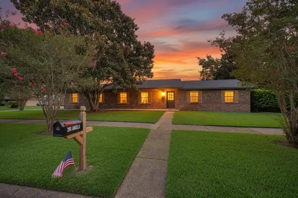 390 Angela Lane, Mary Esther, FL 32569
