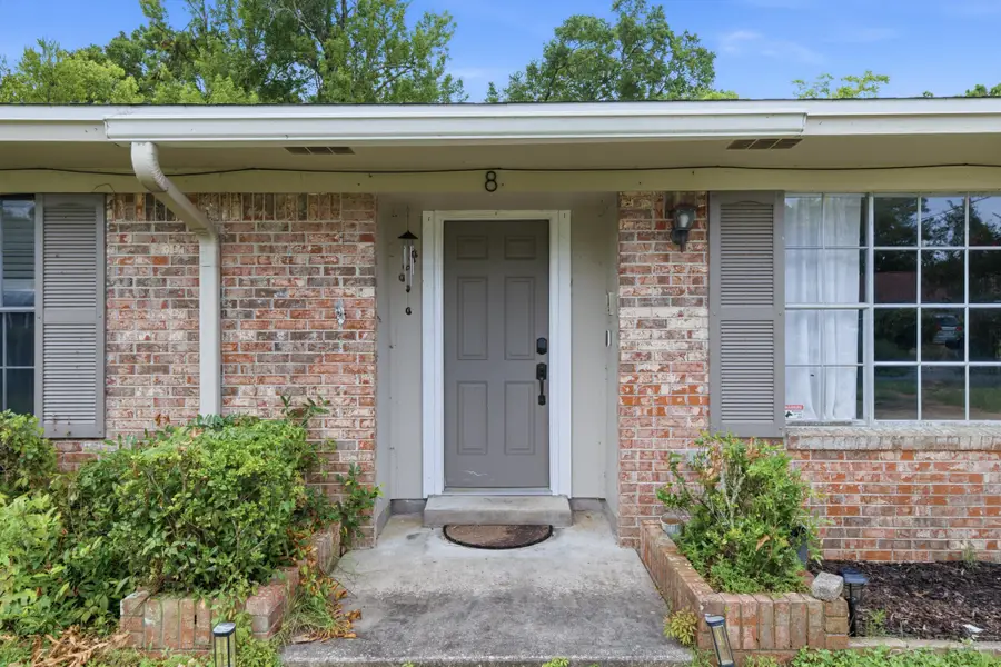 8 Poplar Avenue, Shalimar, FL 32579 - #3