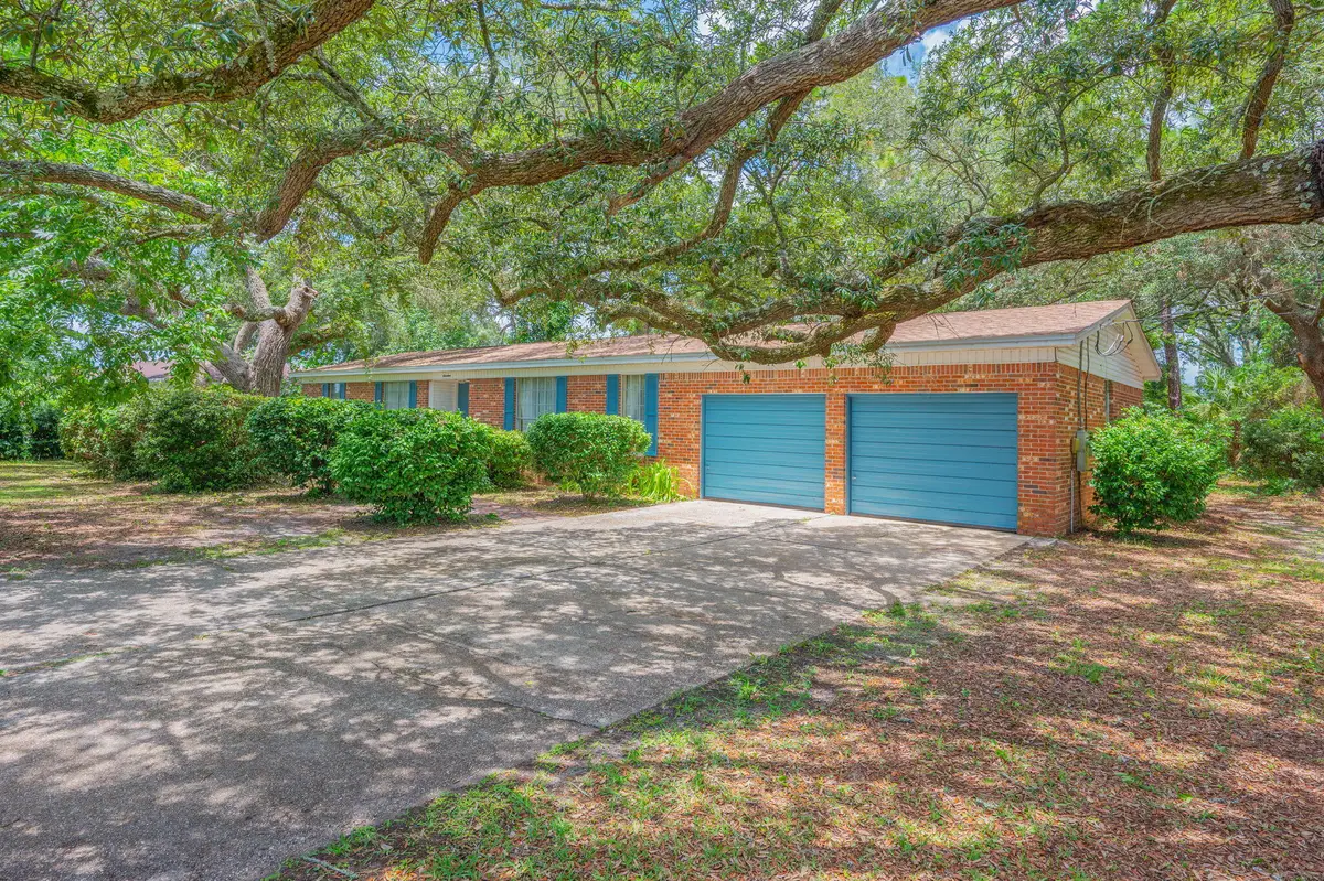 17 8th Avenue, Shalimar, FL 32579 - #1