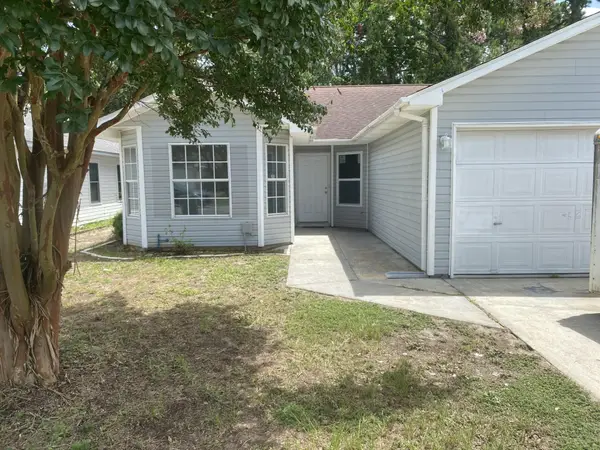 41 Ruby Circle, Mary Esther, FL 32569