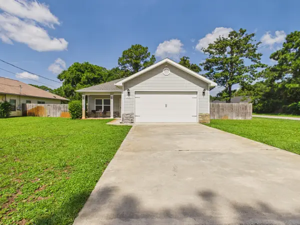 2239 Palo Alto Street, Navarre, FL 32566
