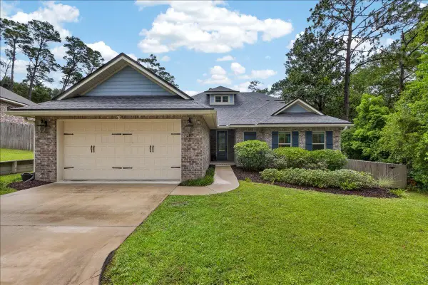 205 Hart Street, Niceville, FL 32578