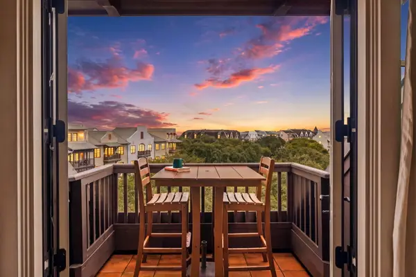 78 N Barrett Square # 11, Inlet Beach, FL 32461