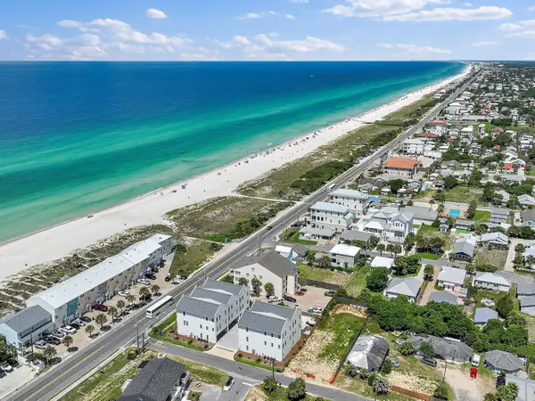 101 Deluna Place #UNIT B, Panama City Beach, FL 32413
