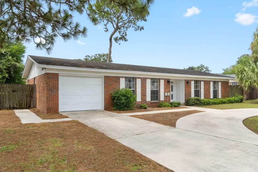 702 Mayflower Avenue, Fort Walton Beach, FL 32547 - #2