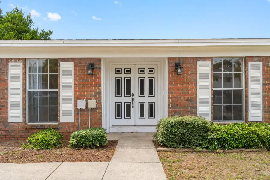 702 Mayflower Avenue, Fort Walton Beach, FL 32547 - #3
