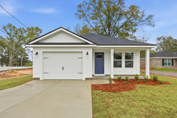 2913 Shoffner Avenue, Crestview, FL 32539