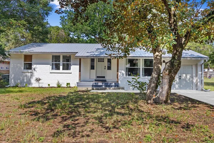 226 NE Bradley Drive, Fort Walton Beach, FL 32547 - #3