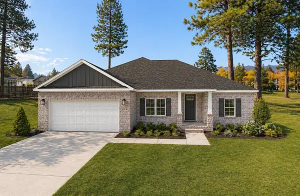 215 Shoal River Drive, Crestview, FL 32539