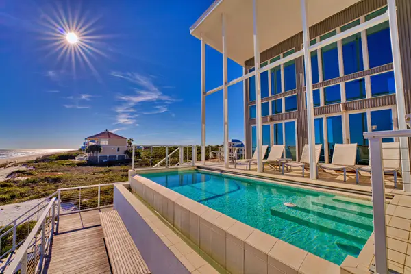 1724 Kumquat Court, St. George Island, FL 32328