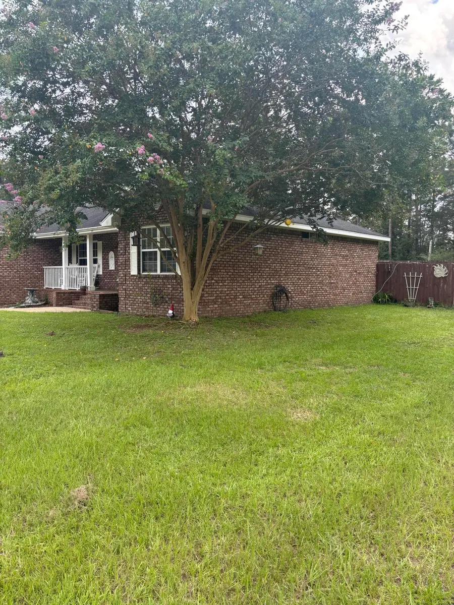 96 E Primrose Avenue, Defuniak Springs, FL 32433 - #2
