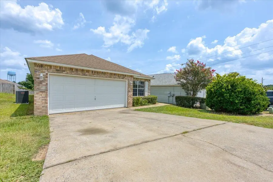107 Nivana Drive, Crestview, FL 32536 - #2