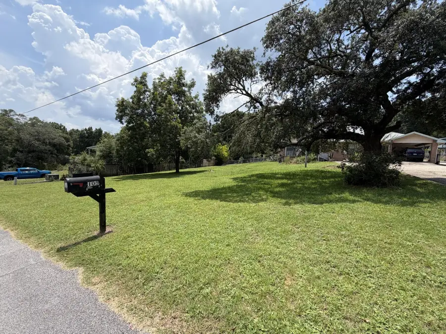 105 Navajo Trace, Crestview, FL 32536 - #2